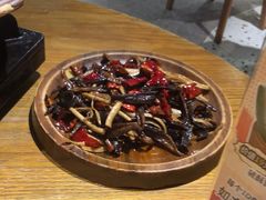 -隔壁老王·家常云南菜(花巷店)