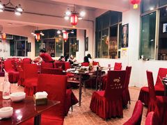 大堂-佘记全家福芋儿鸡(向阳街总店)