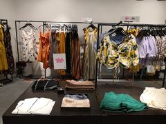 -URBAN REVIVO(七宝领展广场店)
