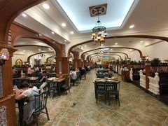 大堂-清真·玛丽亚新疆菜主题餐厅(浙江中路店)