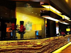 前台-上海松江假日酒店