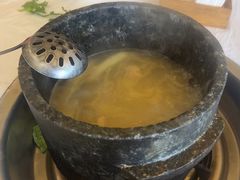 -鲁朗纳麦石锅鸡庄园