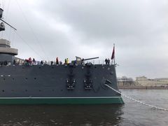 -阿芙乐尔号巡洋舰