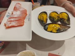 -四海一家自助餐(益田假日广场店)