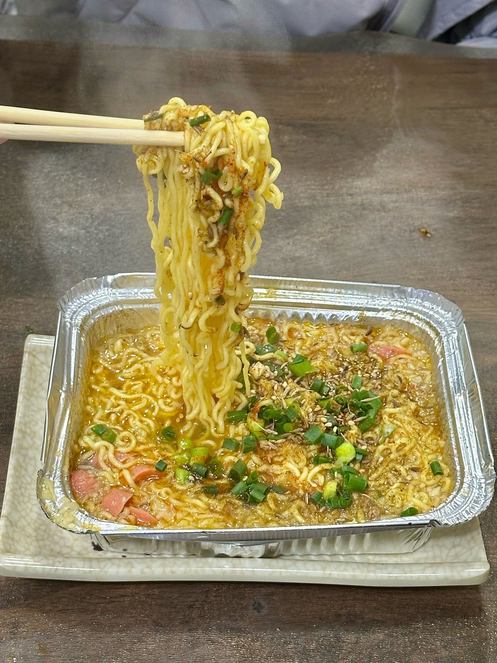 温州!巨巨巨好吃的锡纸蒜蓉泡面!