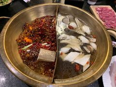 -沸炉重庆老火锅(军事博物馆店)