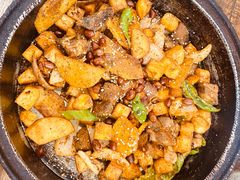 -老钟家烤羊排·敦伊阁清真餐厅胡羊焖饼