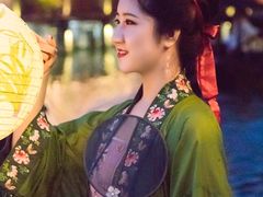 -汉仪华裳汉服旗袍·摄影写真馆(乌镇西栅店)