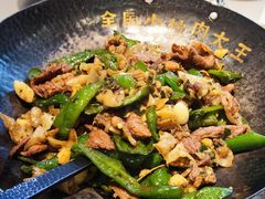 -费大厨辣椒炒肉(黄兴中心广场店)