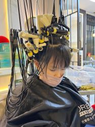 点击看大图 -MONE美发沙龙