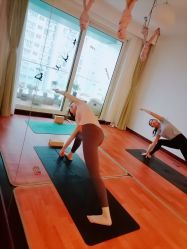 -Yvon yoga 瑜伽·精准体态管理中心