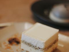 白桃百香糕-知亘茶食