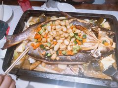 -夯鱼烤鱼·尔滨地标美食(中央商场店)