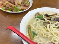 -三百碗宝应长鱼面(板仓街店)