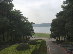 -湖光岩风景区