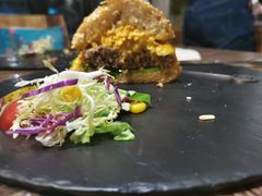 -HIGH FIVE哈福手工汉堡(桂林路店)