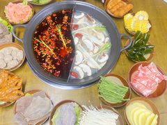 -乖嬢嬢重庆老火锅(南联店)