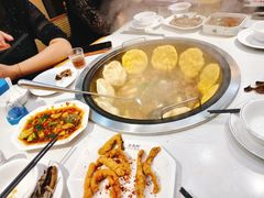 -鲁员外地锅鸡地锅鱼(古墩路店)
