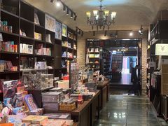 -钟书阁(松江泰晤士小镇店)