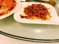 鱼香肉丝-国际饭店·帆声西饼屋(黄河路店)