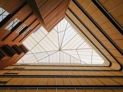 -上海虹桥中心爱琴海亚朵S酒店