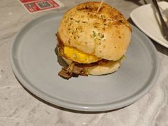 -必胜客(仲盛世界商城店)