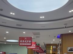 -雅悦齿科(顾村公园店)