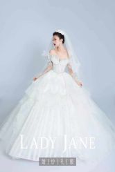 -Lady  Jane高端婚纱礼服馆