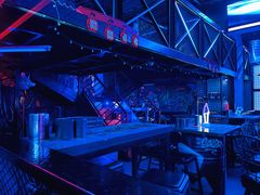 -UP嘻哈酒吧(粉巢店)