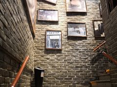 -东口码头·烧鸽子·鱼头泡饼·地方菜(金鹰悦城店)