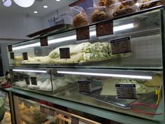 面包甜点陈列柜-白玉兰食品(甜云店)