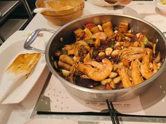 -黄记煌三汁焖锅(新佳丽江汉路店)