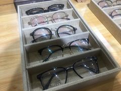 -肆兮眼镜·蔡司·徕卡战略合作店(大坪店)
