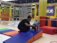 -能量学院少儿体能运动馆(公园1872店)