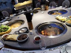 -山河屯铁锅炖(哈西站店)