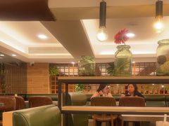 -佰搭果·广式茶餐厅(西华路店)