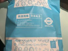 -鱼窝棚柴火铁锅炖(富山屯店)