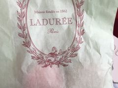 -ladurée(戴高乐机场T 2F店)