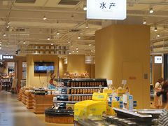 -七鲜超市(瑞虹天地太阳宫店)