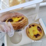 城市花园里的价格美丽面包店