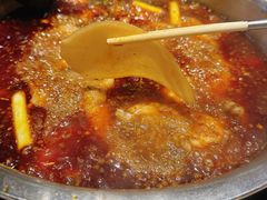 -肖肖酸萝卜鱼火锅(总店)