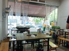 -黄潇洒老火锅(九眼桥宏济巷店)