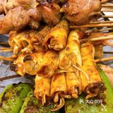 夏日初尝砂锅烤串，秘制烤鸡腿肉果然甜美配酒