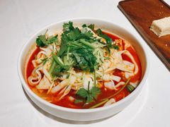 石河子凉皮-西域阿里马新疆菜·清真(桂花路店)