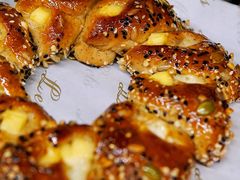麦粒车打芝士-Let's Taipei 非常烘焙(太古里店)