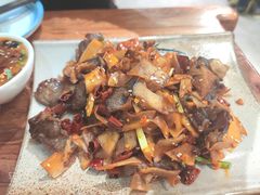 -滇香肴·云南菜蒸汽石锅鱼(云南北路店)