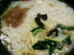-灵芝妹子海鲜米线(瓦房店新玛特店)