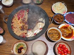 -萍姐火锅·公路夜市(武汉首店)