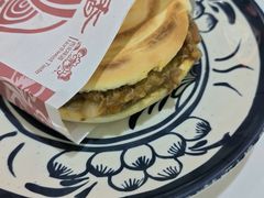 -秦香陕西食府(华贸天地店)