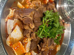 -老王全牛宴·鲜牛肉牛杂火锅(总店)